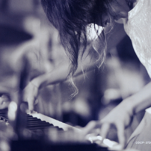 欧美残忍捆绑tickle网站
